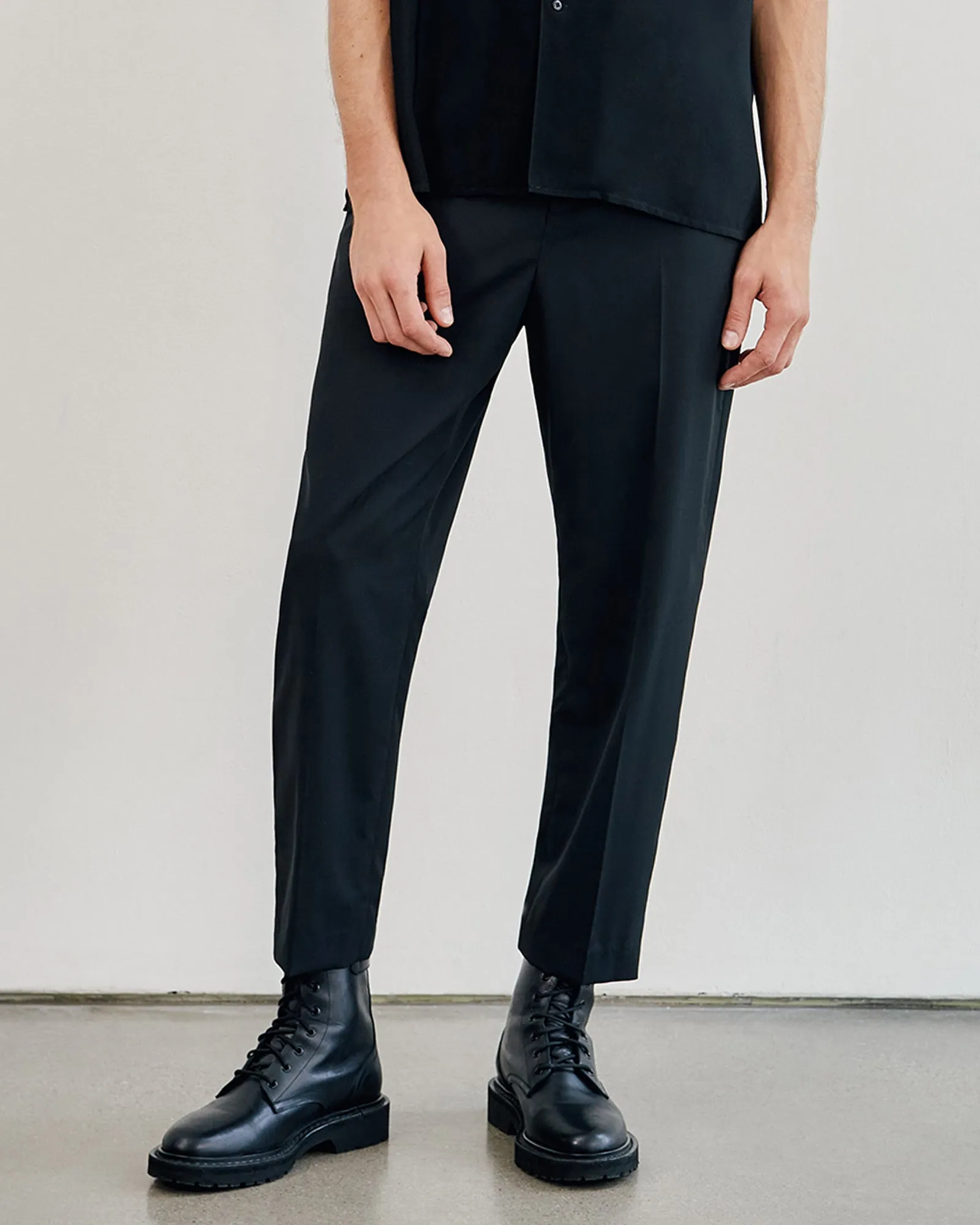 WALKER PANT sold by Nili Lotan product image thumbnail 3