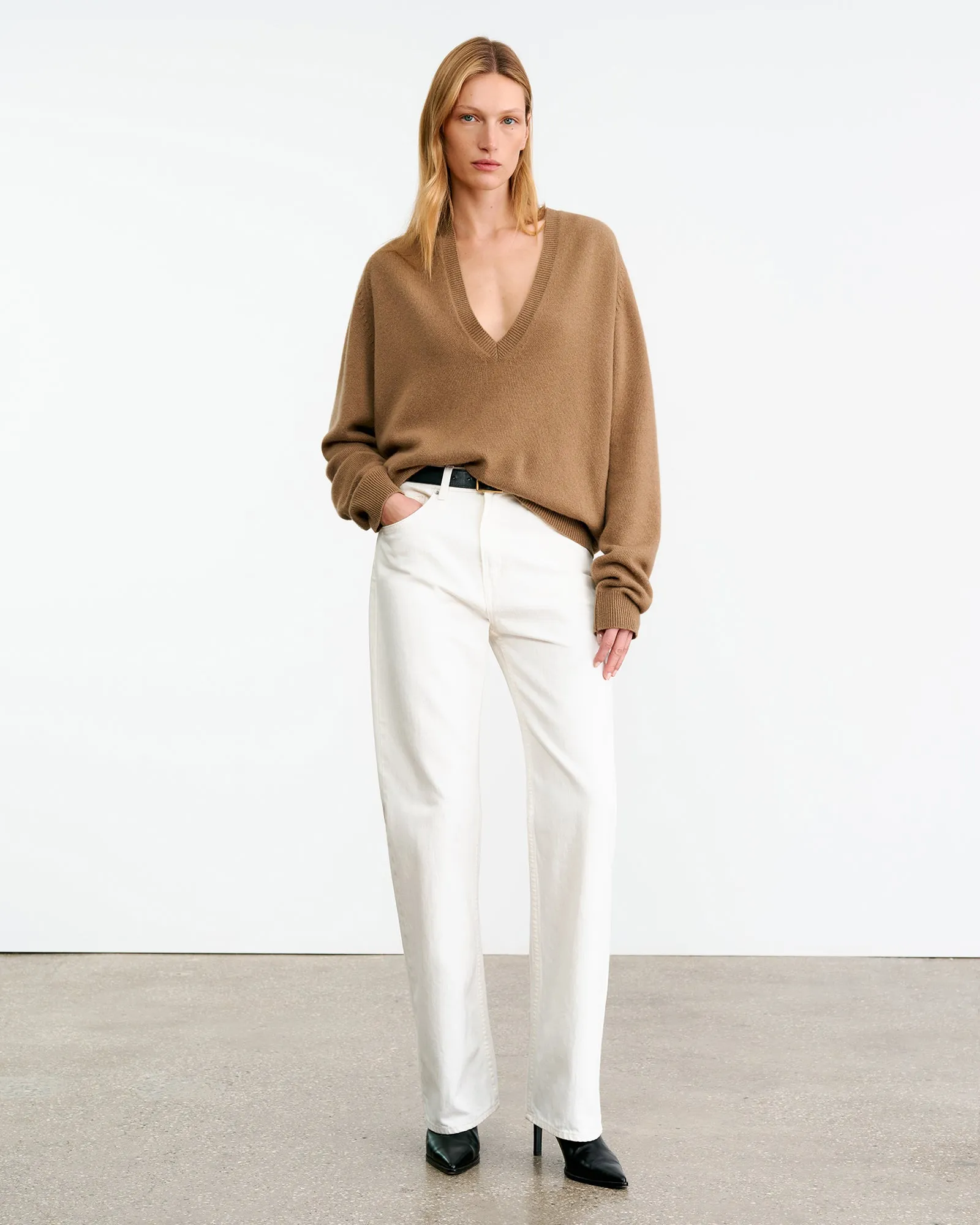 FERON CASHMERE SWEATER sold by Nili Lotan product image thumbnail 4