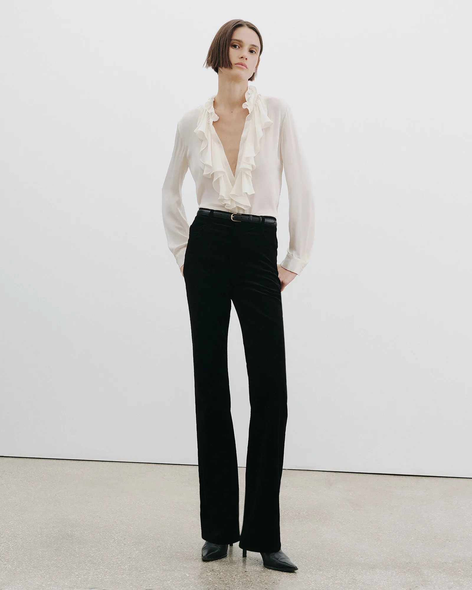 LILY SILK BLOUSE sold by Nili Lotan product image thumbnail 4
