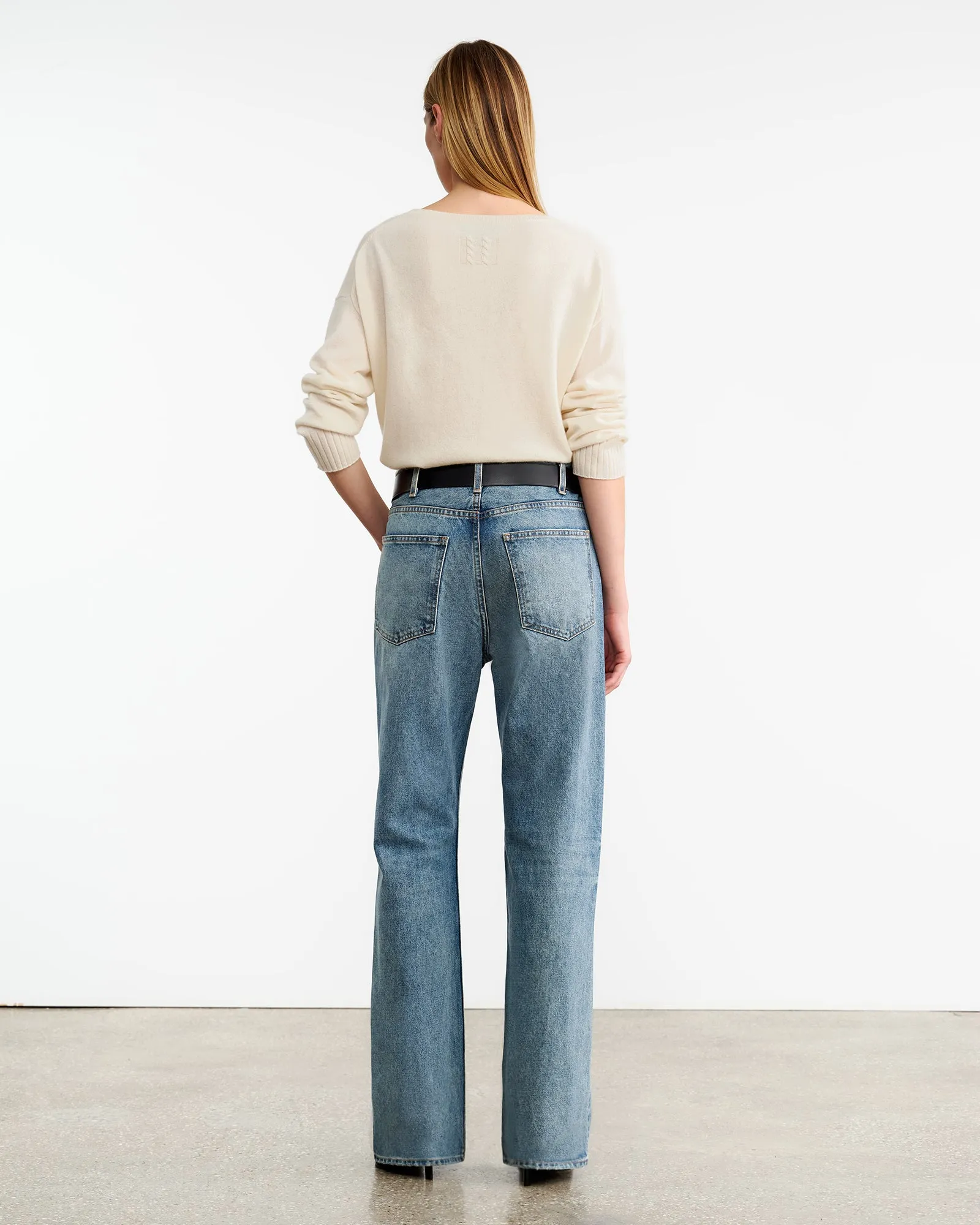 BOYFRIEND CASHMERE SWEATER sold by Nili Lotan product image thumbnail 5