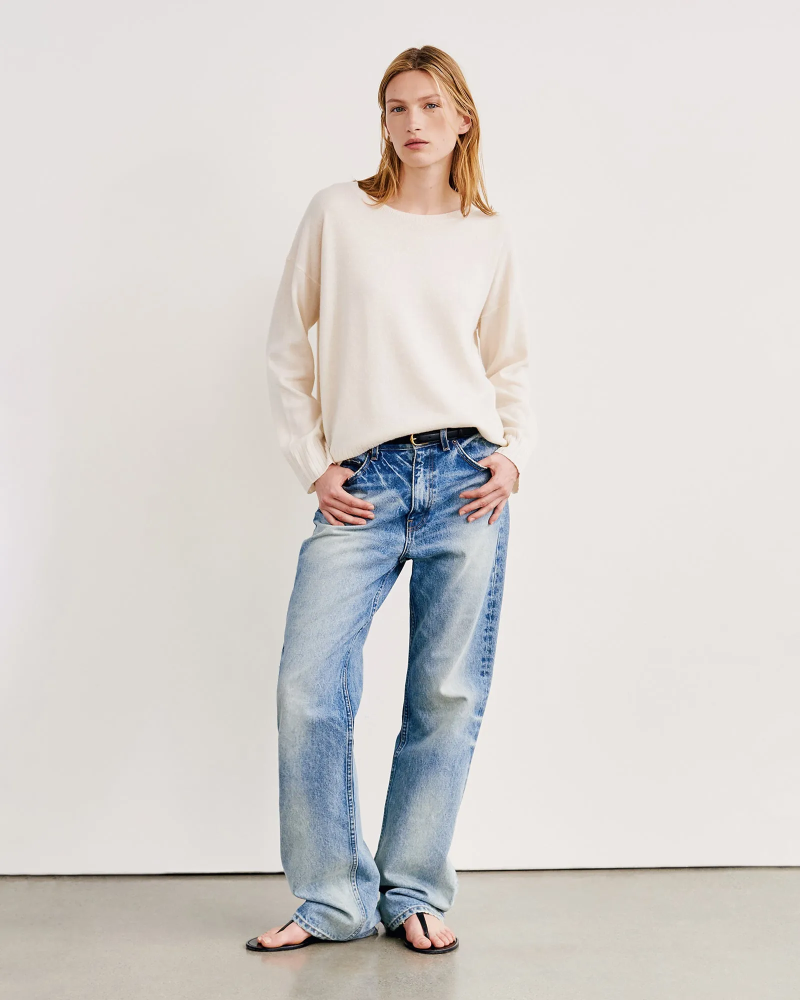 BOYFRIEND CASHMERE SWEATER sold by Nili Lotan product image thumbnail 4