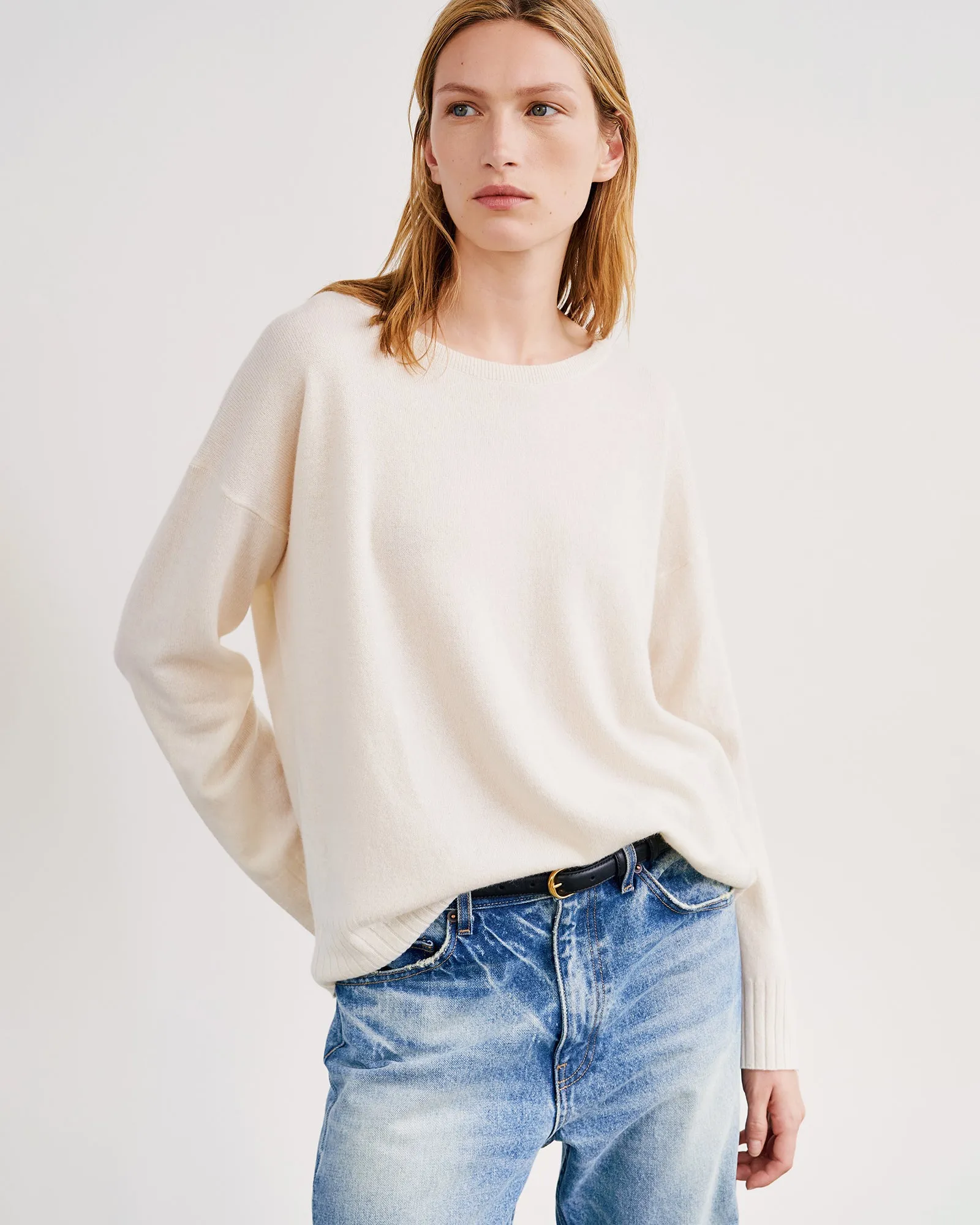BOYFRIEND CASHMERE SWEATER sold by Nili Lotan product image thumbnail 5