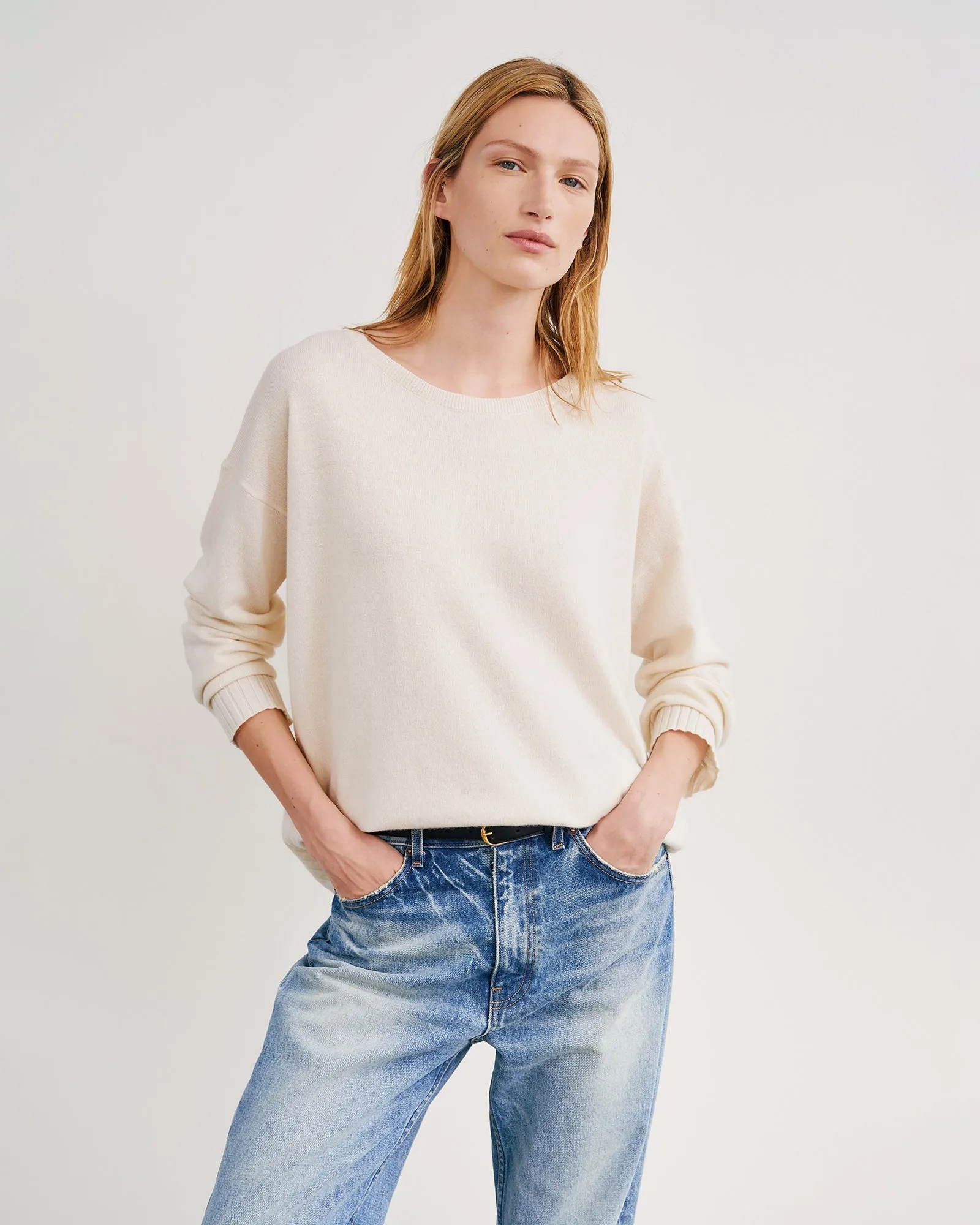 BOYFRIEND CASHMERE SWEATER sold by Nili Lotan product image thumbnail 2