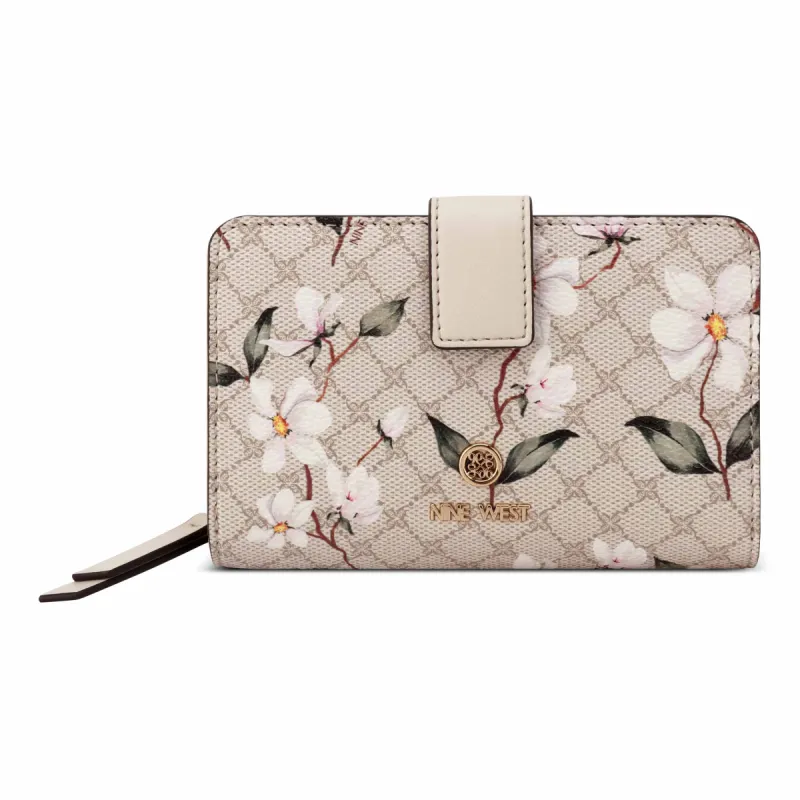 Lockup 9S French Wallet sold by Nine West