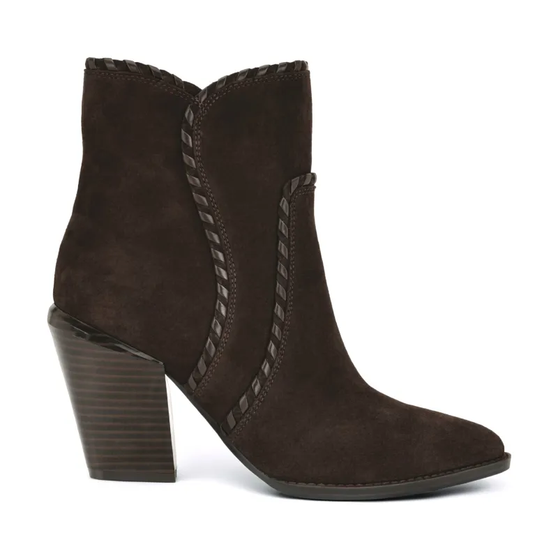 Raxton Leather Western Booties made by Nine West