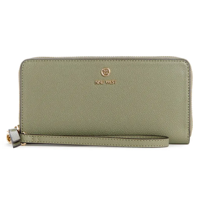 Lockup 9S Zip Around With Wristlet sold by Nine West