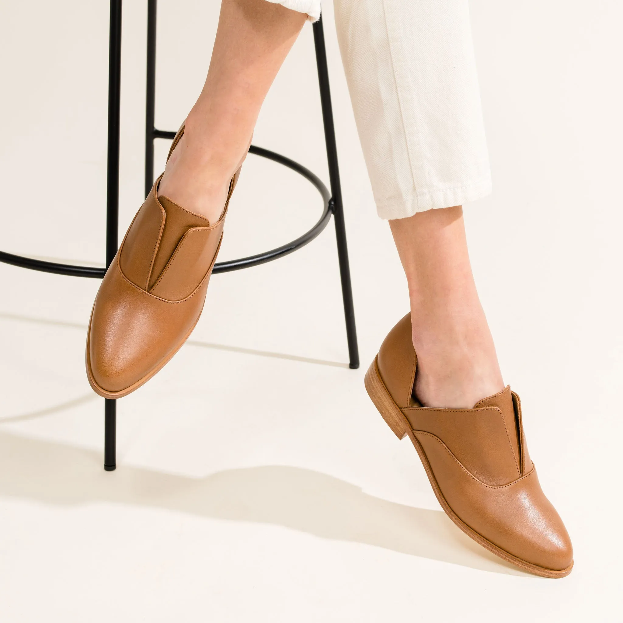 Emma d'Orsay Oxford 2.0 Nutmeg sold by Nisolo product image thumbnail 3