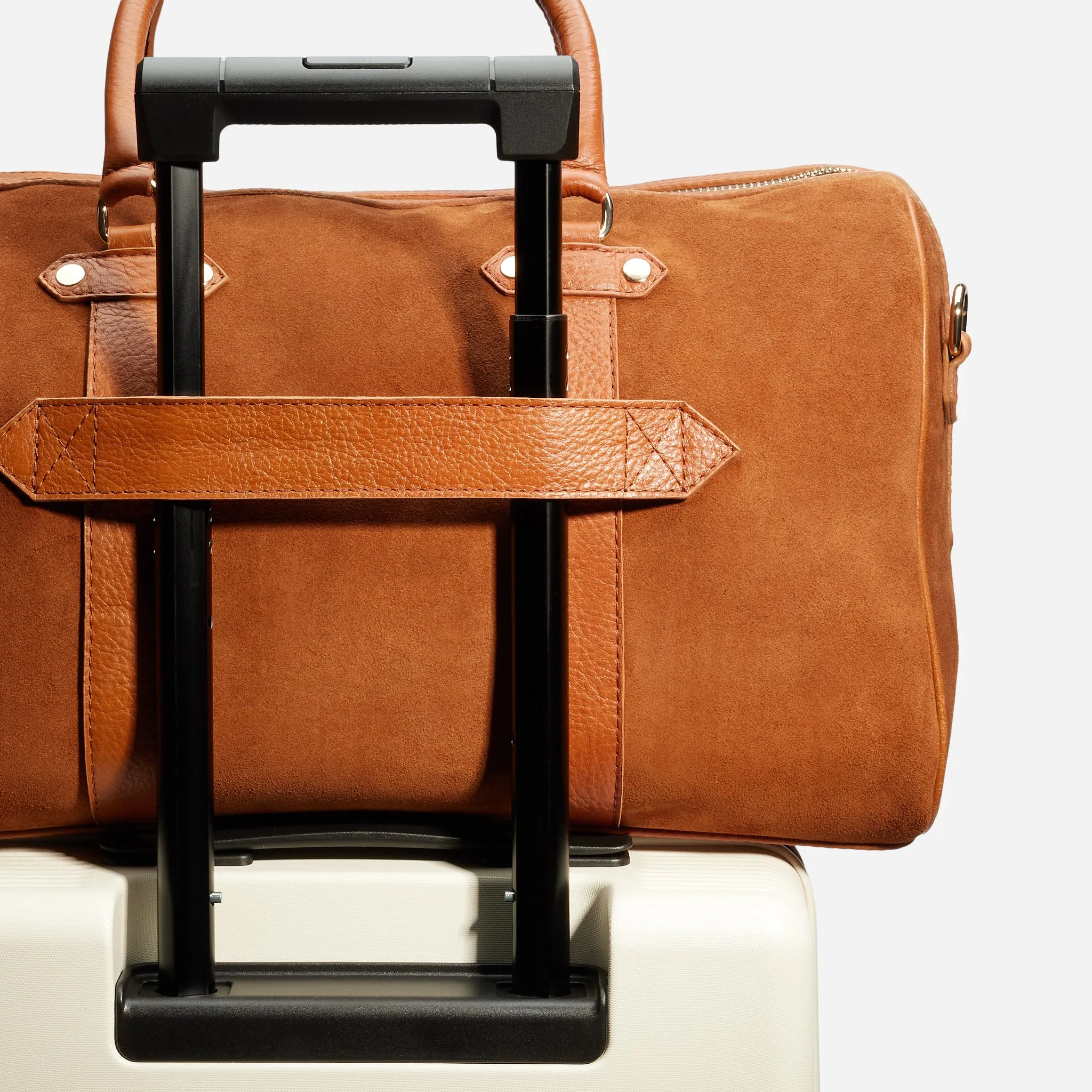 Dylan Duffle Tan sold by Nisolo product image thumbnail 4