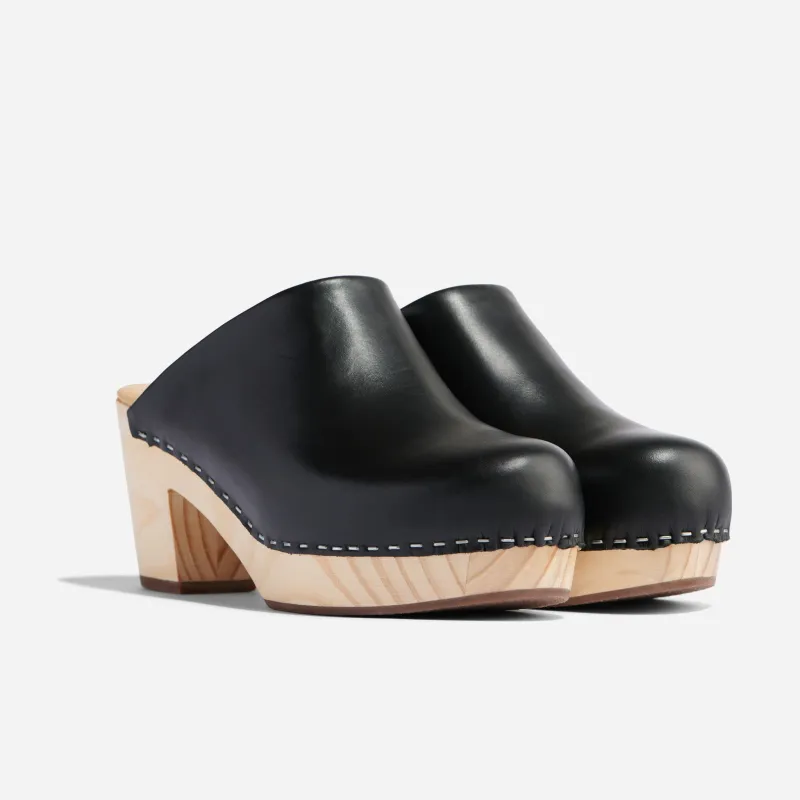 All-Day Heeled Clog Black sold by Nisolo