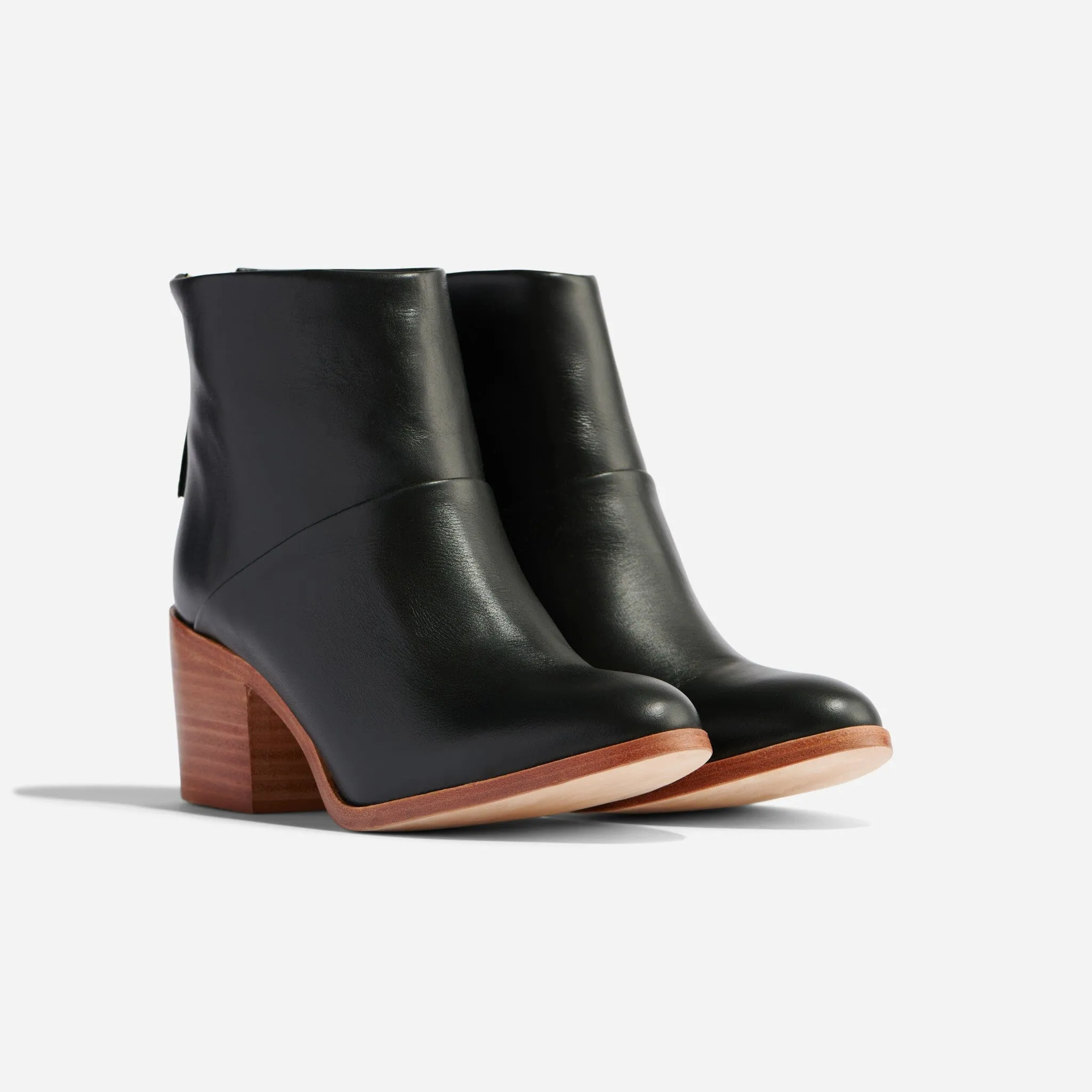 Dari Boot Black sold by Nisolo