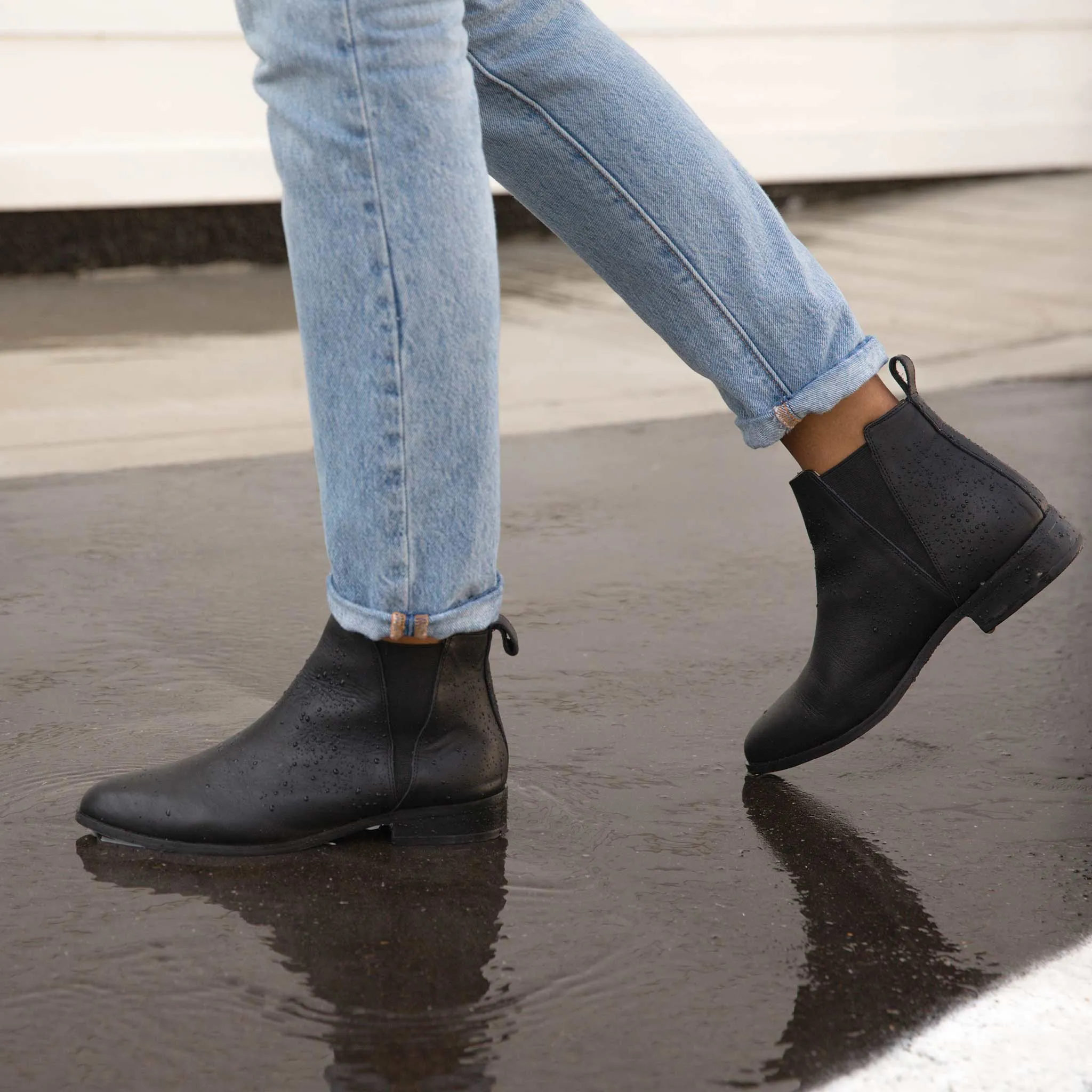 Classic Chelsea Commuter Boot Black/Black sold by Nisolo product image thumbnail 2