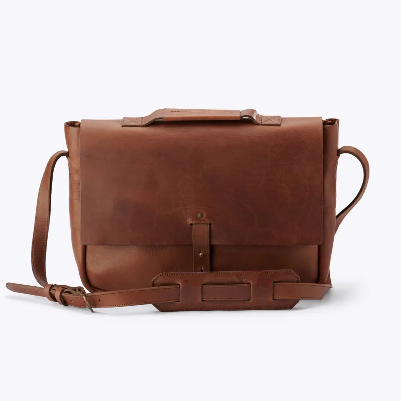 Loreto Messenger Bag Chestnut made by Nisolo