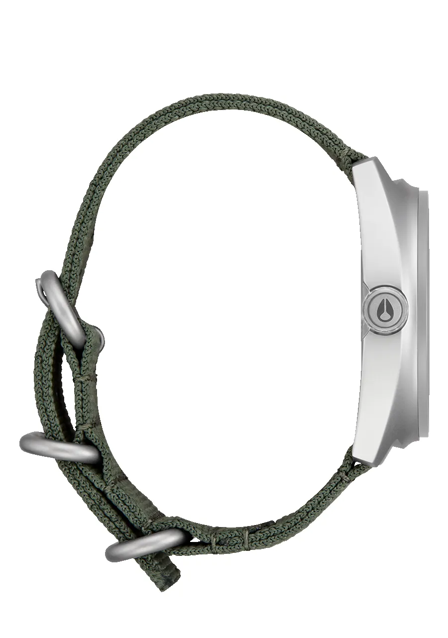 Clutch 42 - Matte Silver / Thyme sold by Nixon product image thumbnail 3