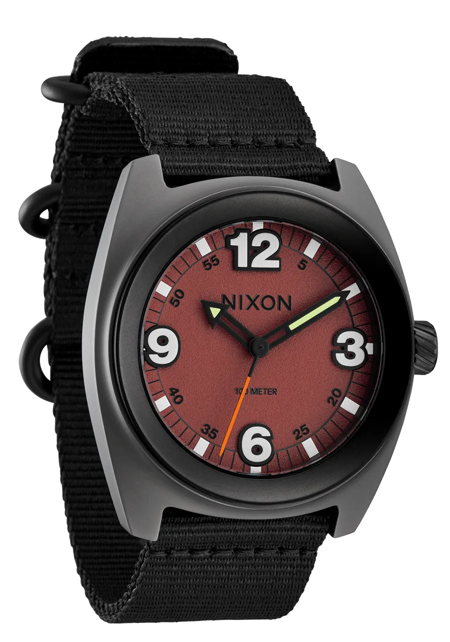 Clutch 42 - Matte Gunmetal / Hot Sauce sold by Nixon product image thumbnail 2