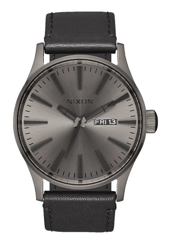 Sentry Leather - Gunmetal / Black sold by Nixon