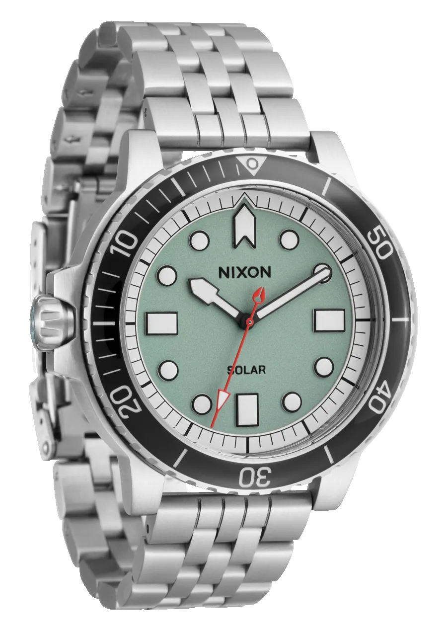 Stinger 44 - Silver / Jade / White sold by Nixon product image thumbnail 2