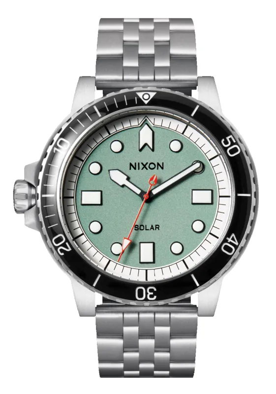 Stinger 44 - Silver / Jade / White sold by Nixon