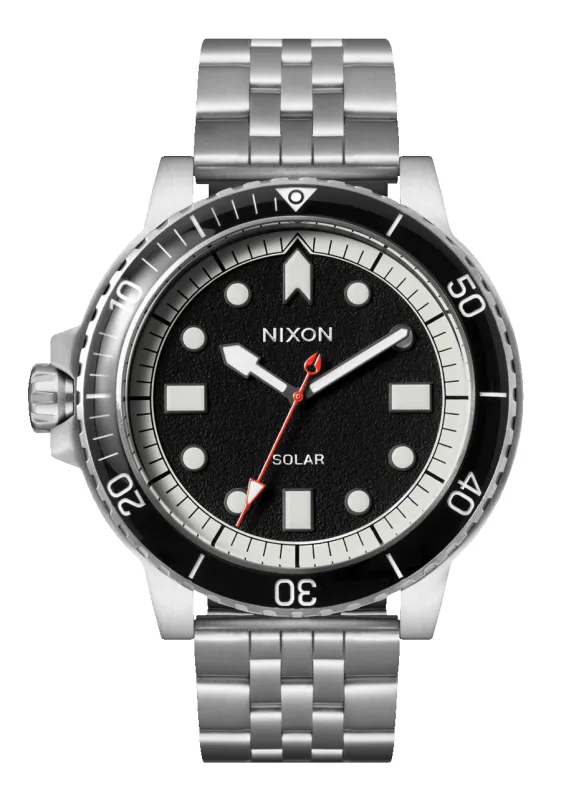 Stinger 44 - Silver / Black / White sold by Nixon