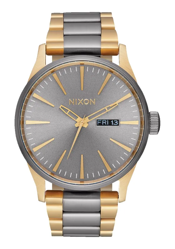 Sentry Stainless Steel - Gunmetal / Gold made by Nixon