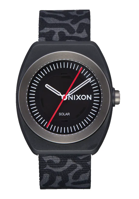 Light-Wave - Black / Scribble made by Nixon