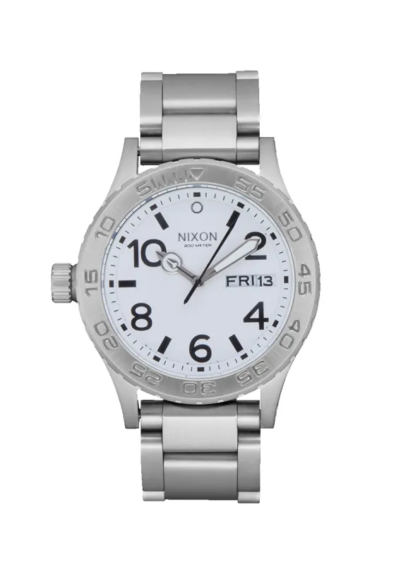 42-20 - All Silver / White made by Nixon