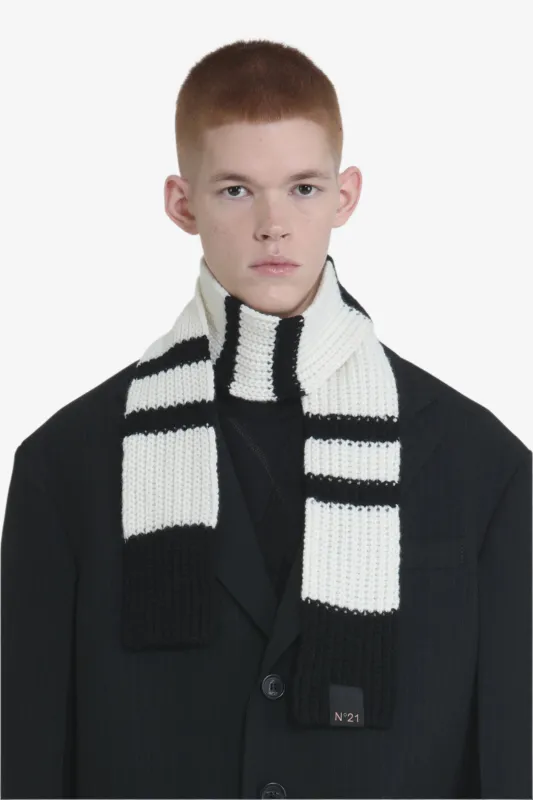Sciarpa a righe sold by No. 21