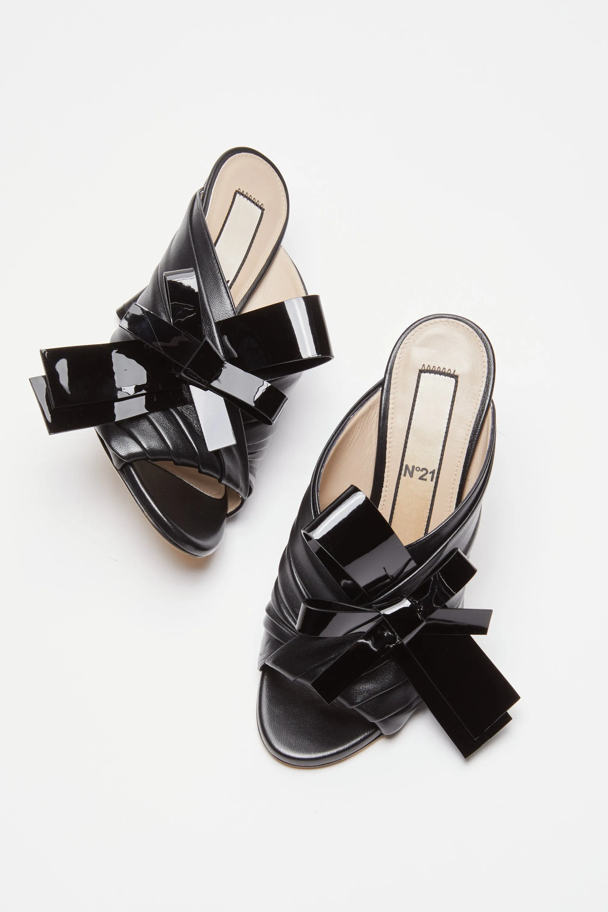 Mules tacco alto con fiocco sold by No. 21 product image thumbnail 5