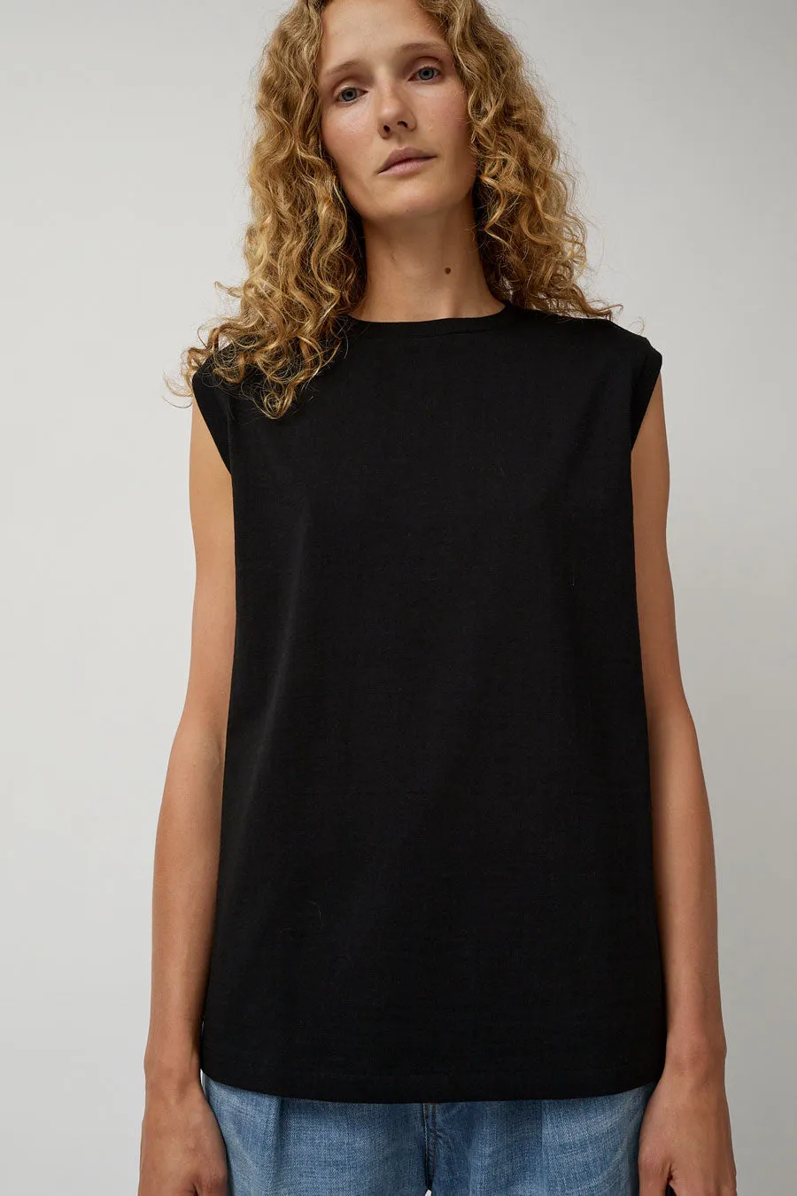 Batoner Meriyasu Sleeveless Top in Black sold by No. 6