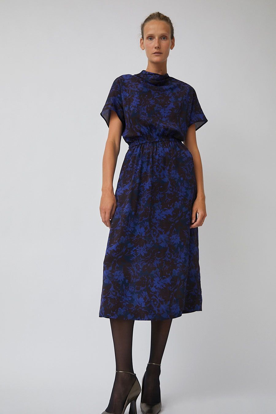 No.6 Willa Dress in Violet Camellia sold by No. 6