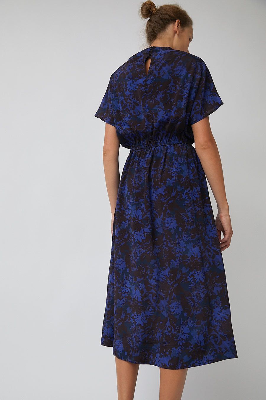 No.6 Willa Dress in Violet Camellia sold by No. 6 product image thumbnail 5