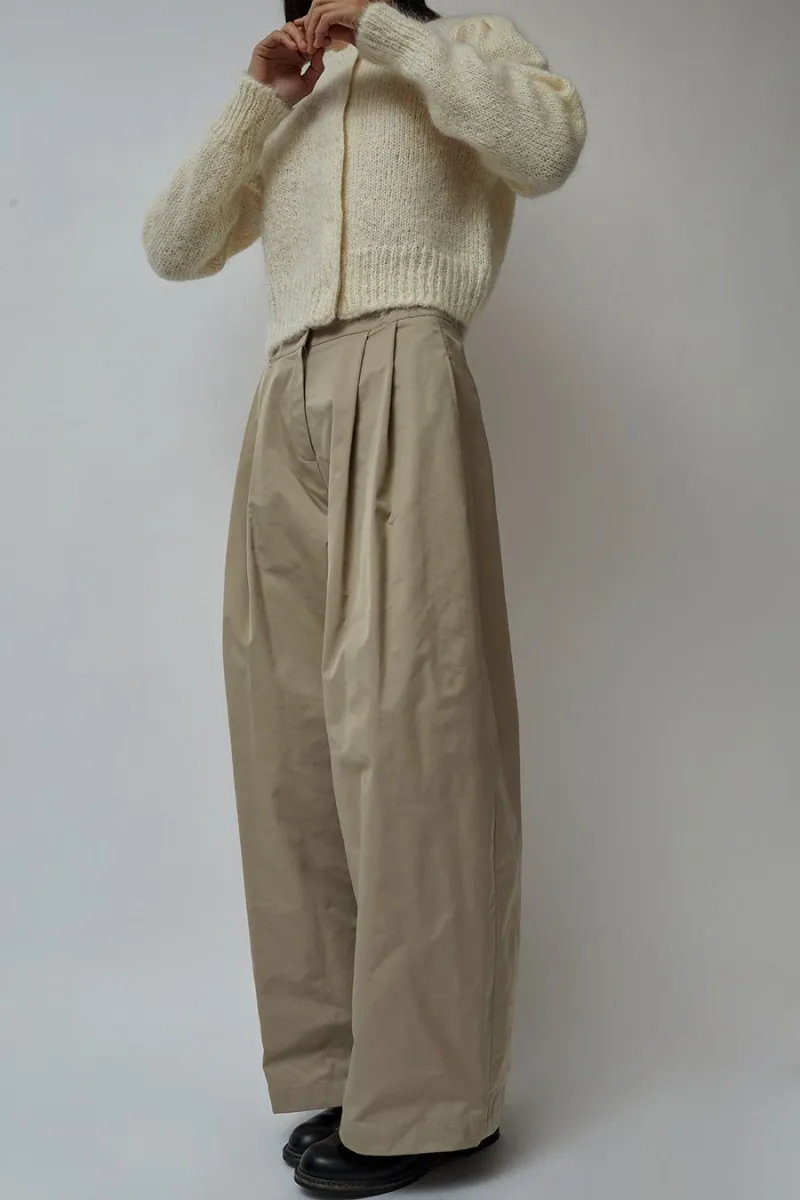 AMOMENTO TWO TUCK BALOON PANTS