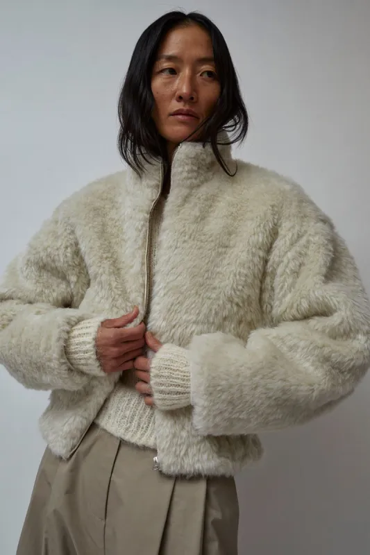 Amomento Hairy Fur Blouson in Ivory made by No. 6