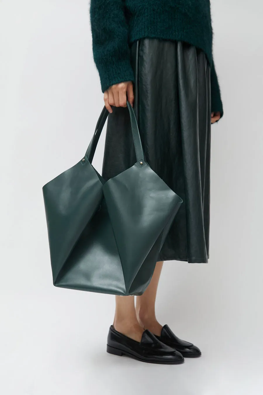 Eva Blut Corolla Bag in Glass Green sold by No. 6 product image thumbnail 3