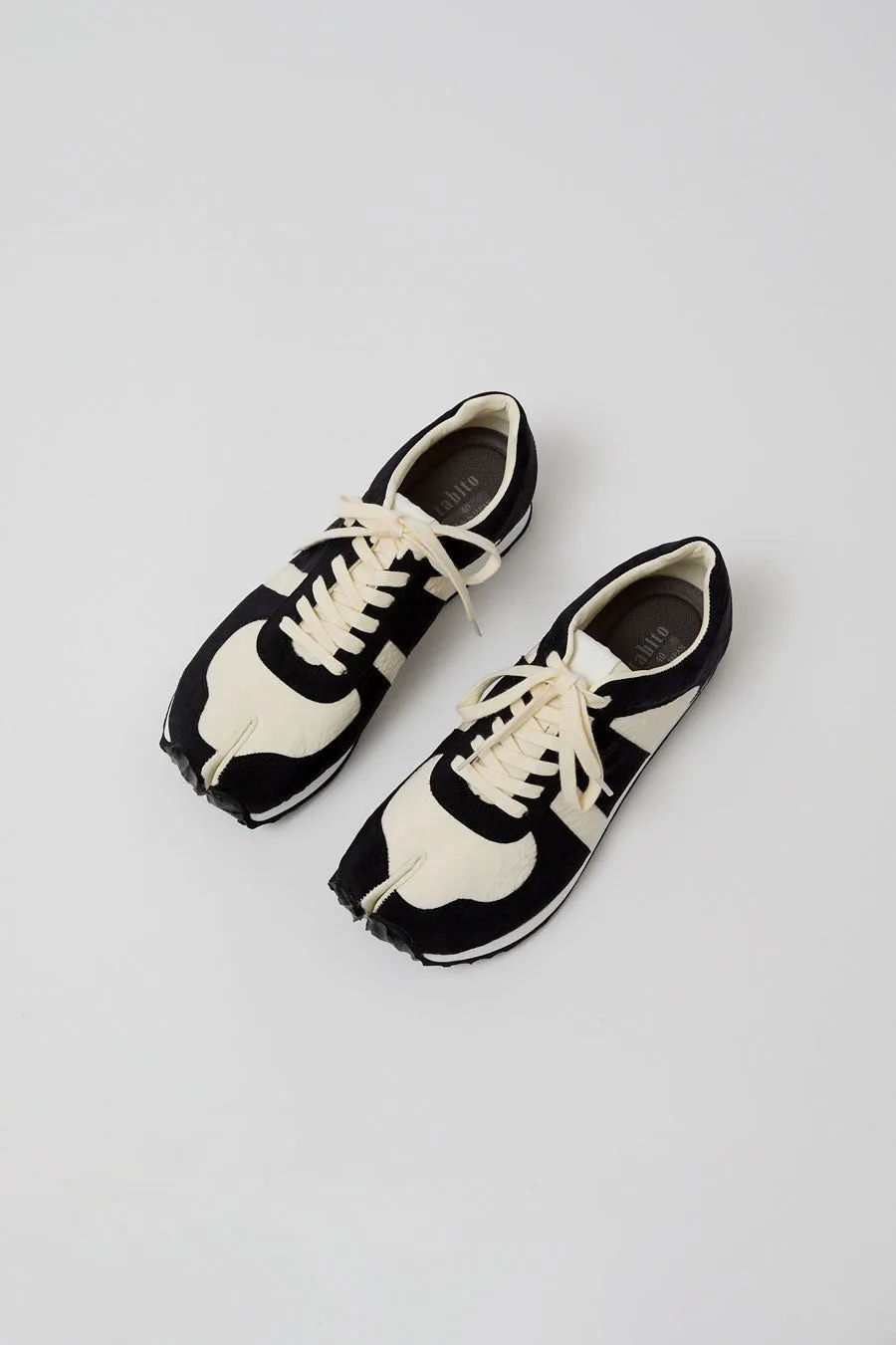 Tabito Tabi Trainer Rebirth in White and Black sold by No. 6