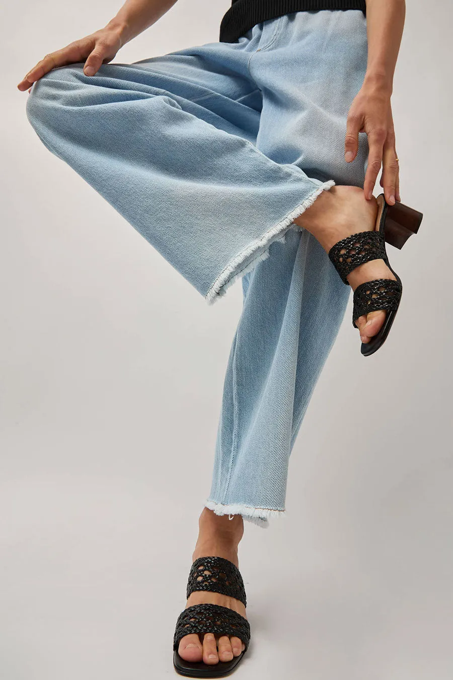 No.6 Laurel in Black sold by No. 6 product image thumbnail 5
