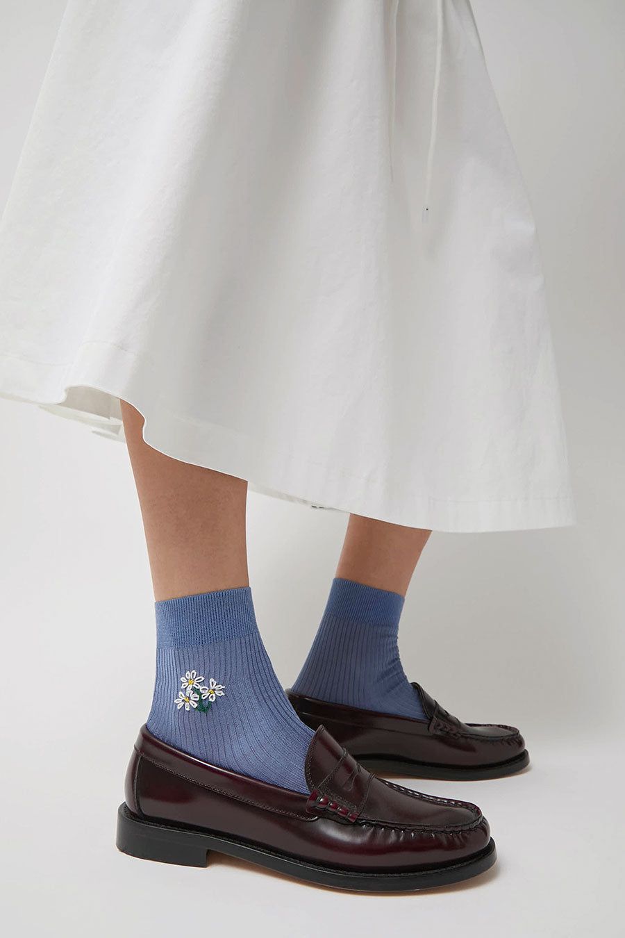 Maria La Rosa Silk Ribbed Daisy Socks in Acciaio sold by No. 6 product image thumbnail 2