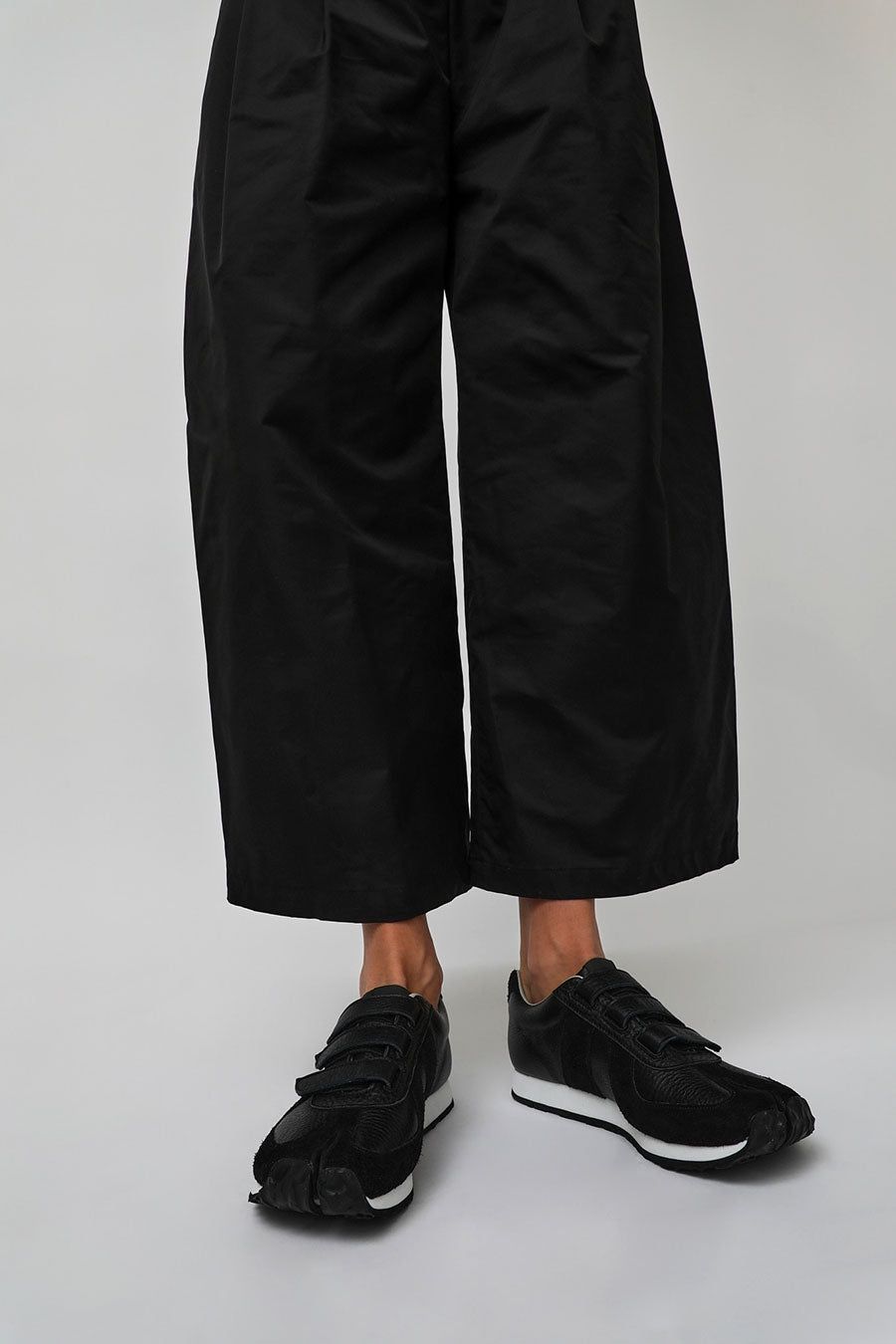 Tabito Truss Trainer in Black sold by No. 6 product image thumbnail 5