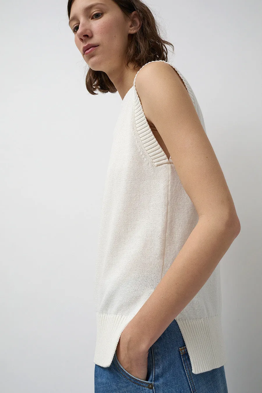 Rue Blanche Fresh Top in White sold by No. 6 product image thumbnail 2