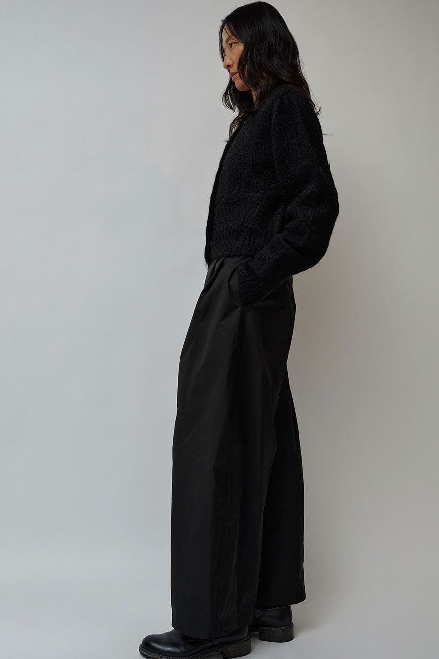 Amomento Two Tuck Balloon Pants in Black | Parallel