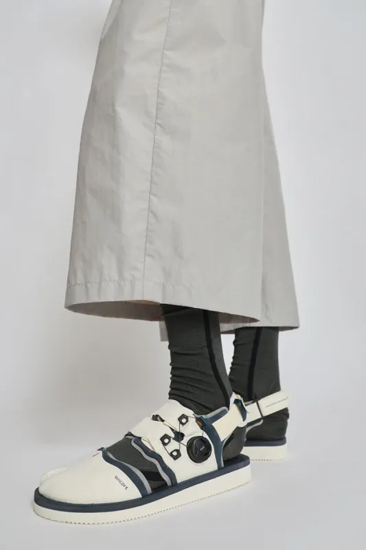 Tabito Tabi Line Socks in Charcoal and Black sold by No. 6