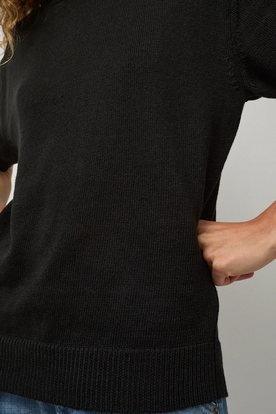 Batoner Washed High Count Linen Short Sleeve Crew in Black sold by No. 6 product image thumbnail 2