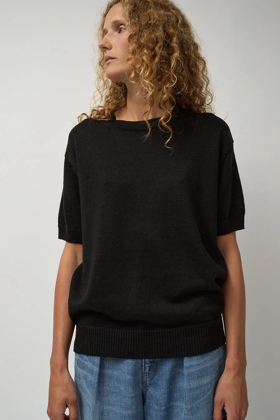 Batoner Washed High Count Linen Short Sleeve Crew in Black sold by No. 6