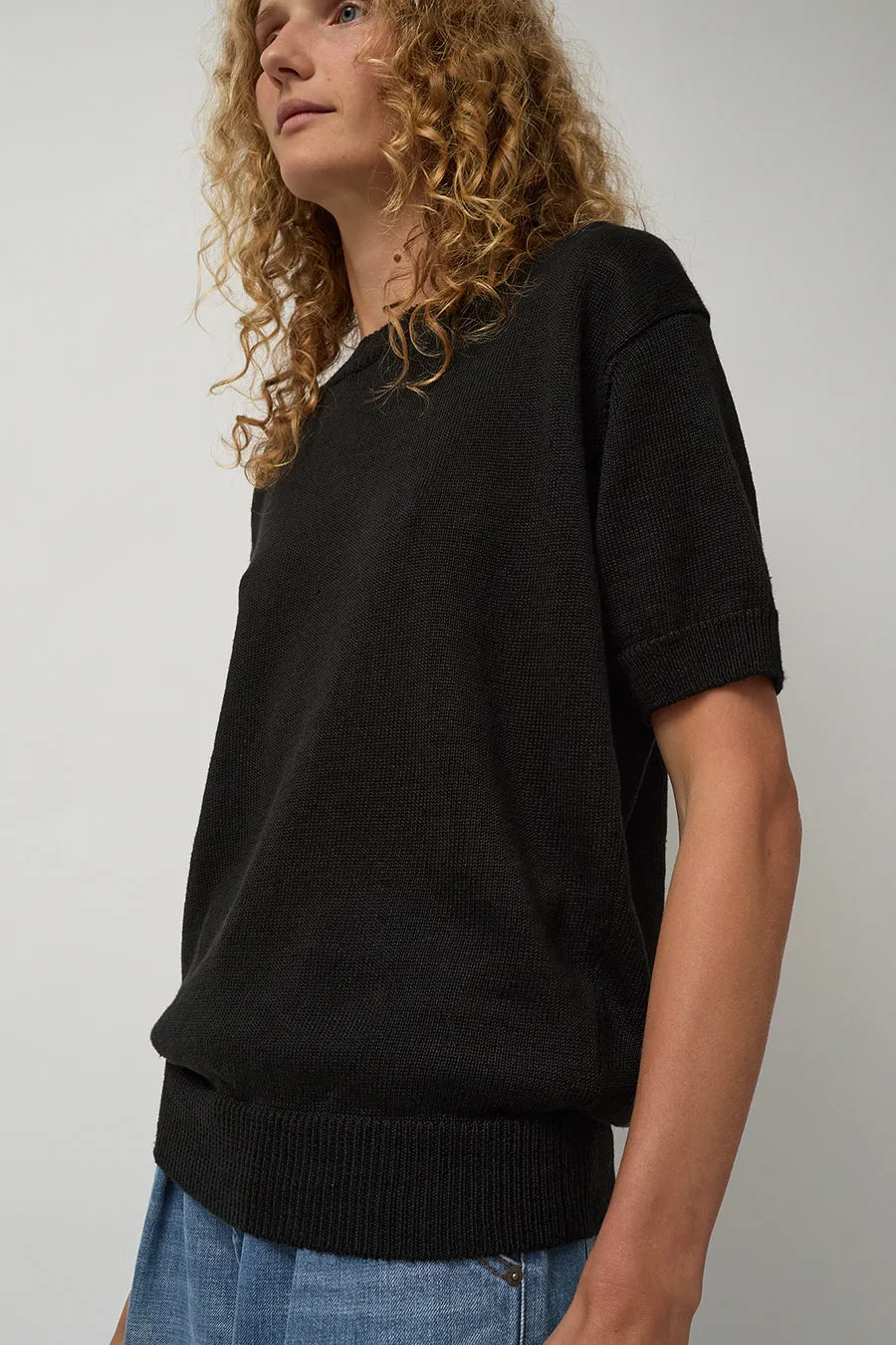 Batoner Washed High Count Linen Short Sleeve Crew in Black sold by No. 6 product image thumbnail 5