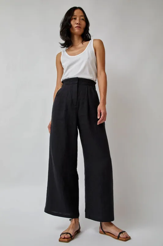 Zii Ropa Rea Pant in Black sold by No. 6