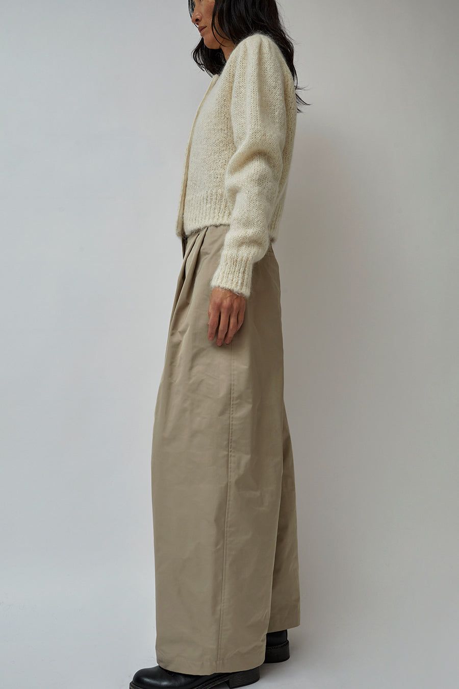Amomento Two Tuck Balloon Pants in Beige sold by No. 6 product image thumbnail 6