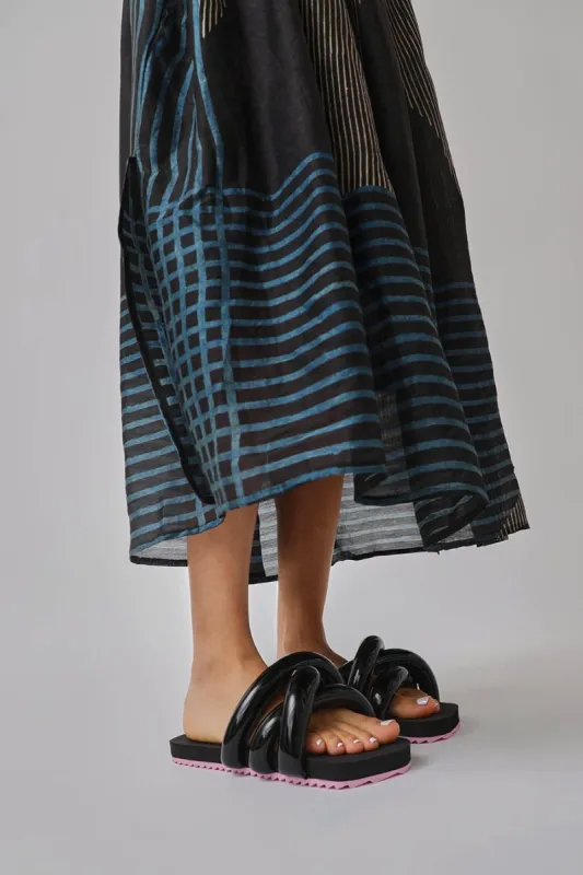 Yume Yume & Studio Thier & Van Daalen Tyre Slide in Shiny Black and Lilac sold by No. 6