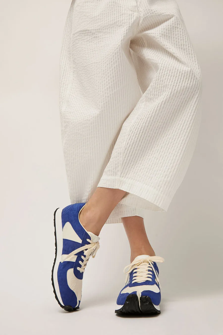 Tabito Tabi Trainer Rebirth in White and Blue sold by No. 6 product image thumbnail 2