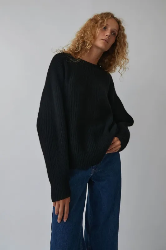 Baserange Mea Pullover in Black made by Baserange