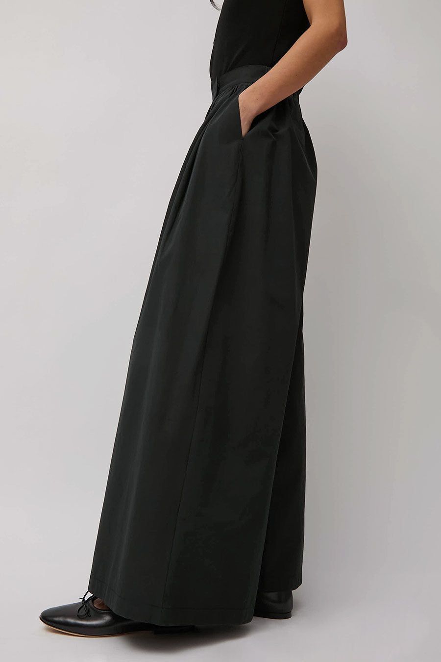 Amomento Shirring Banding Pants in Black sold by No. 6 product image thumbnail 4