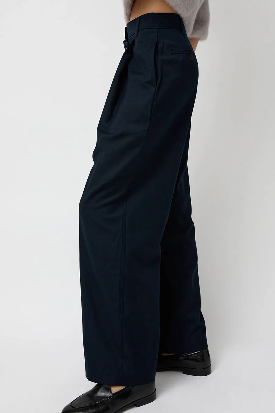 épingler Wool Wrapped Slacks in Navy sold by No. 6 product image thumbnail 4
